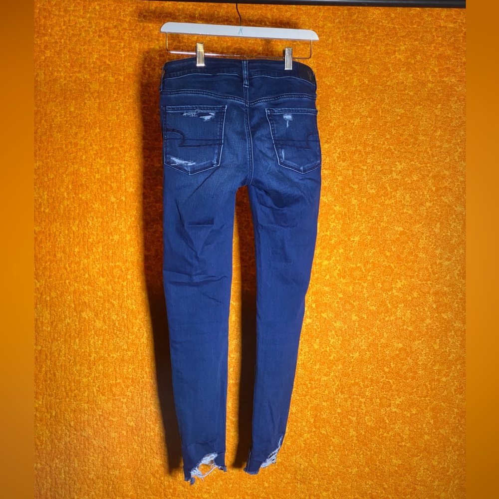 American eagle distressed super stretch skinny jeans.